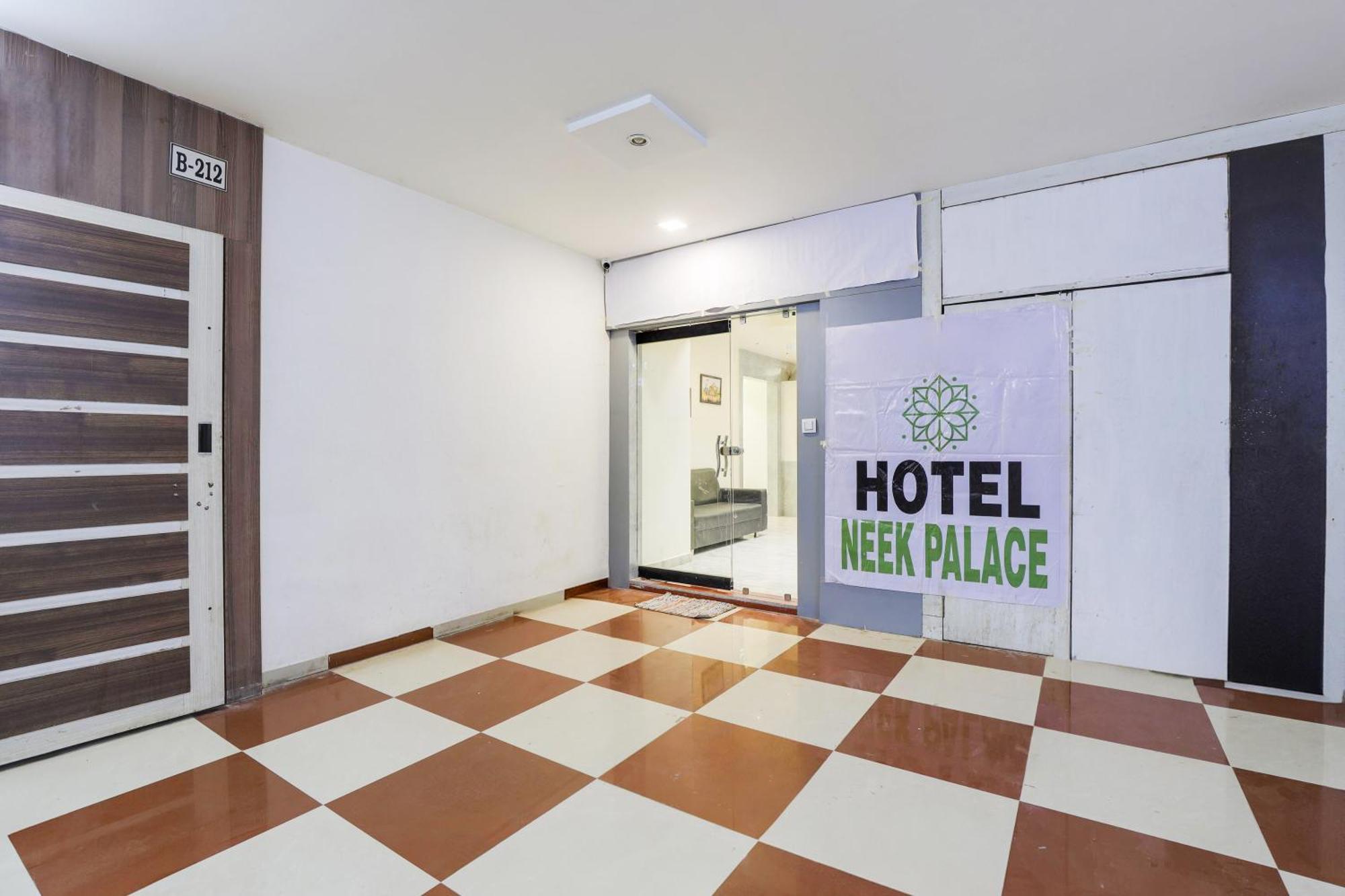 Hotel O Neek Palace Ahmedabad Exterior foto